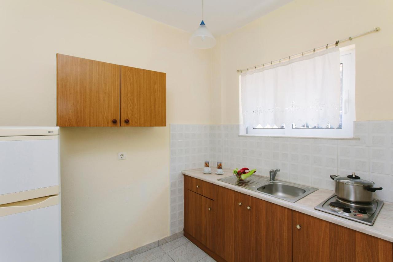 Hotel Loula Rooms And Apartments Kamena Vourla Bagian luar foto